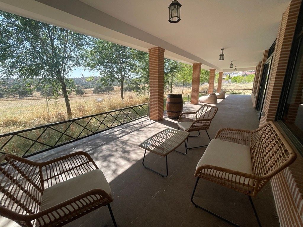 Coworking Space at the Old Golf Clubhouse in Nuño Gómez